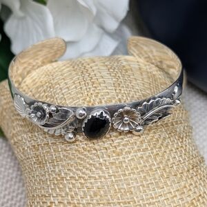 Vintage Sterling Silver Cuff Bracelet Black Onyx Florida Keys Small Wrist